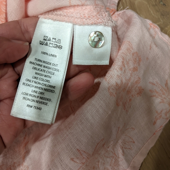 Linen boxy fit button up - Picture 4 of 8